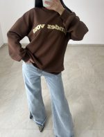 Nyra Oversized Sweatshirt - Image 4