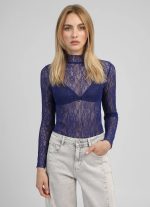Larissa T-shirt